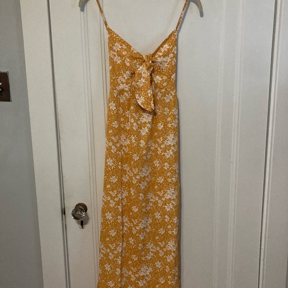 Cupshe Floral Dress - Picture 2 of 3